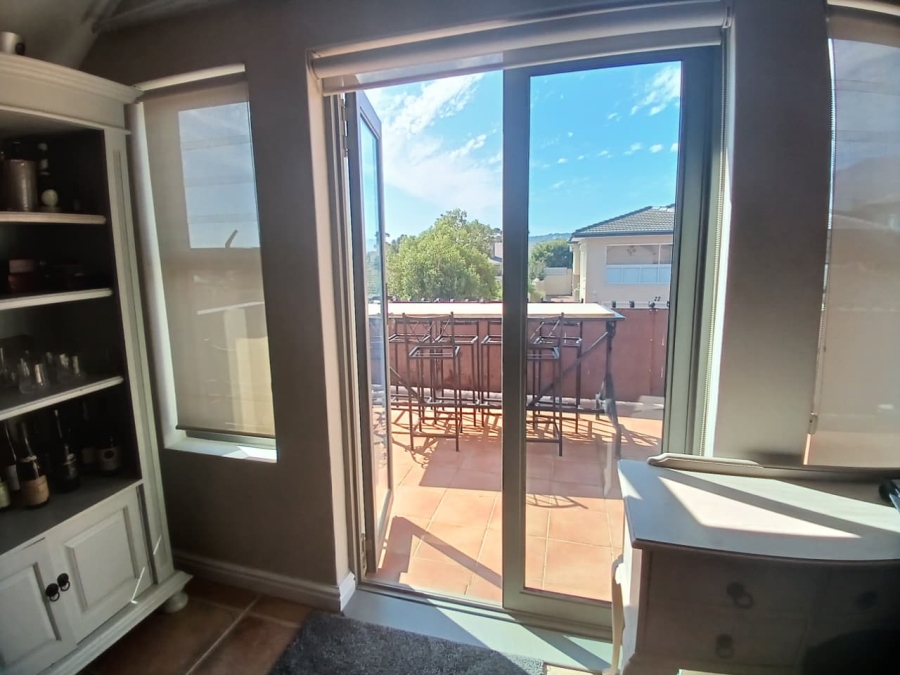 To Let 3 Bedroom Property for Rent in Dennegeur Western Cape